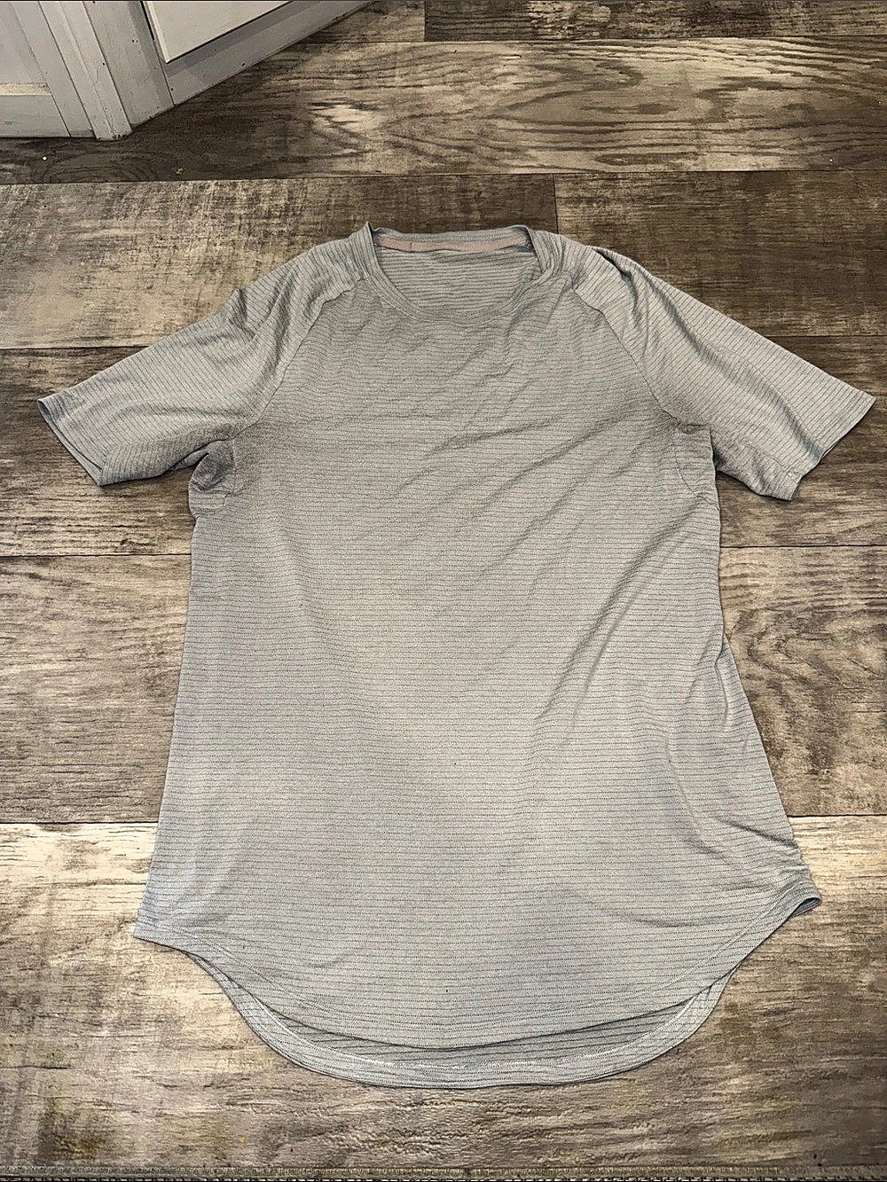 Lululemon Short-Sleeve Shirt Gray Tee
